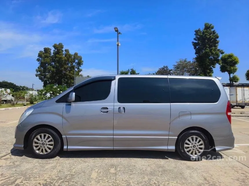 2015 Hyundai H-1 Elite Van