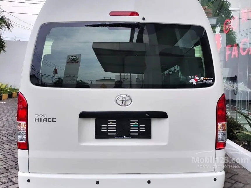 2025 Toyota Hiace Commuter Van