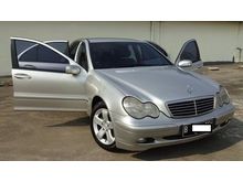 Mercedez Benz C200 Tahun 2003 - 2004Silver Terawat - Handy Autos