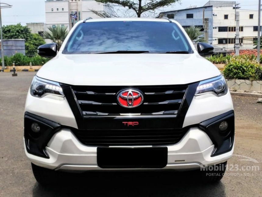 Jual Mobil Toyota Fortuner 2022 TRD 2 4 di DKI Jakarta 