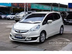 Honda jazz deals hybrid for sale