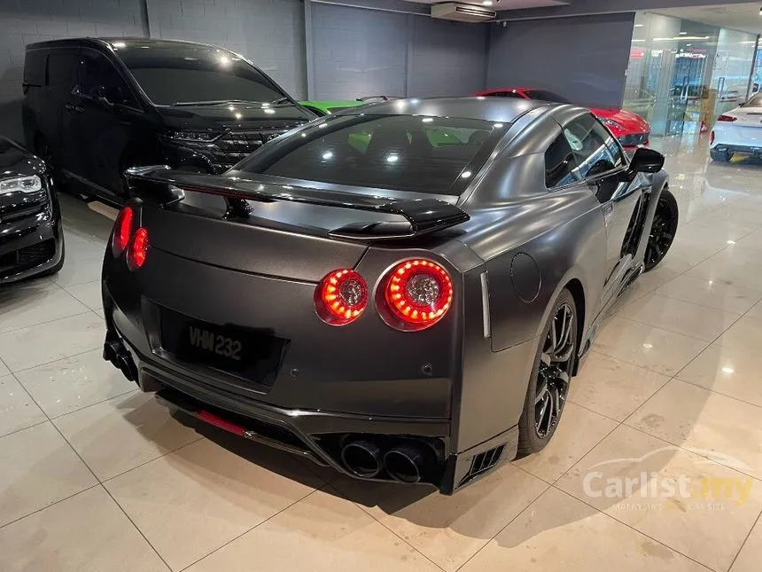 2014 Nissan GT-R Premium Edition Coupe