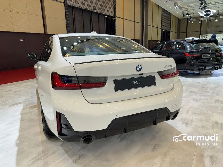 2025 BMW 330i M Sport Pro Sedan