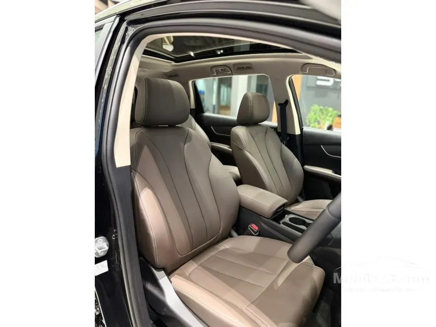 2026 BYD M6 DM-i Cross Superior PHEV MPV