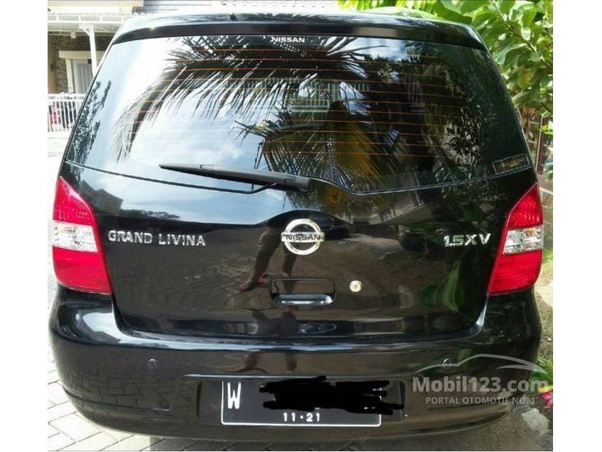 2011 Nissan Grand Livina XV MPV