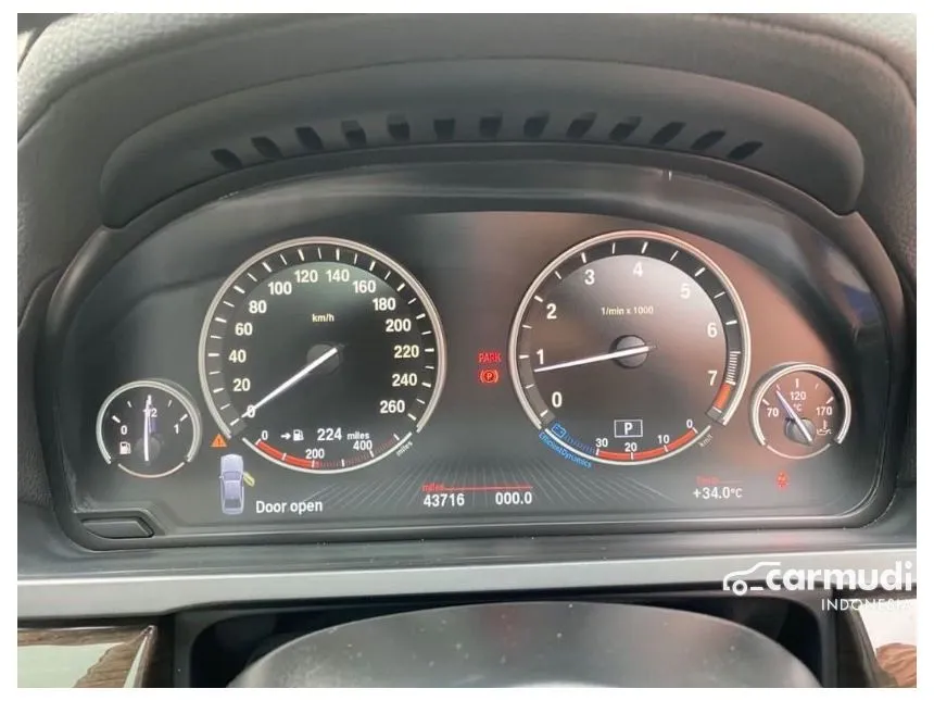 2013 BMW 730Li Sedan