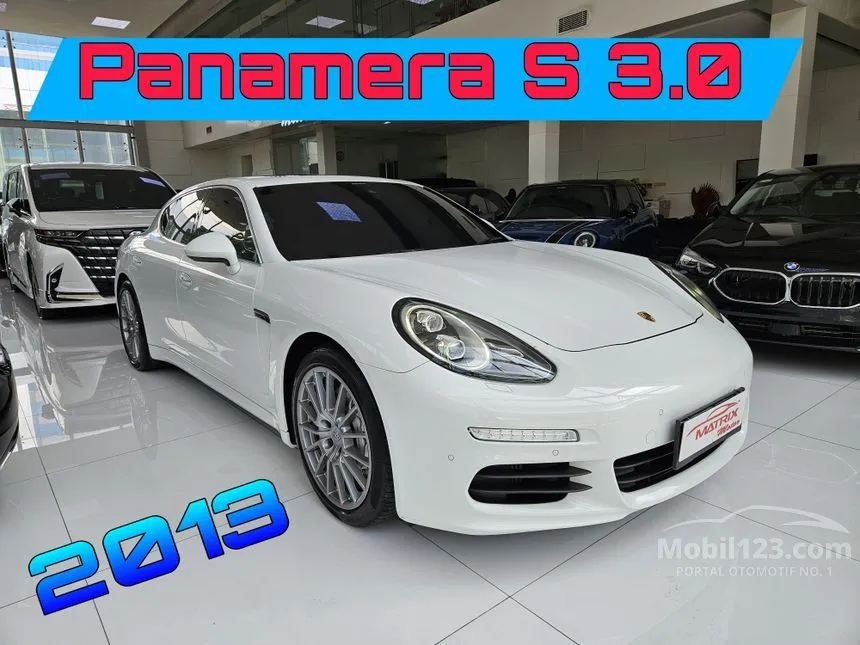 2013 Porsche Panamera Panamera S Hatchback