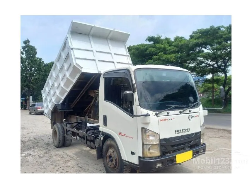 Jual Mobil Isuzu Elf 2020 NMR 71 4.6 di Jawa Barat Manual Trucks Putih Rp 87.000.000
