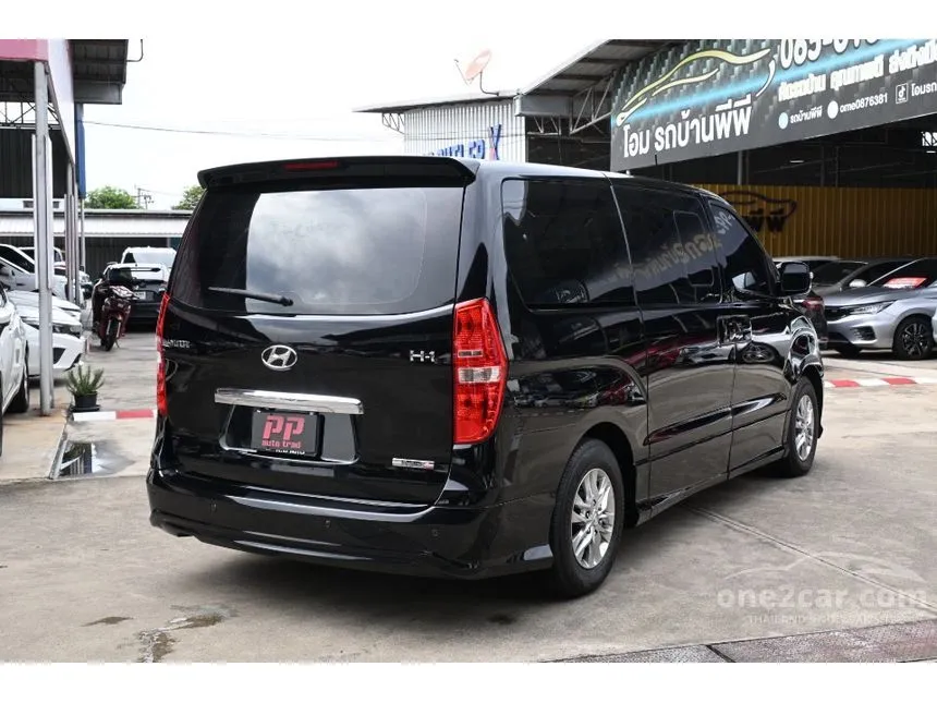 2016 Hyundai H-1 Deluxe Van