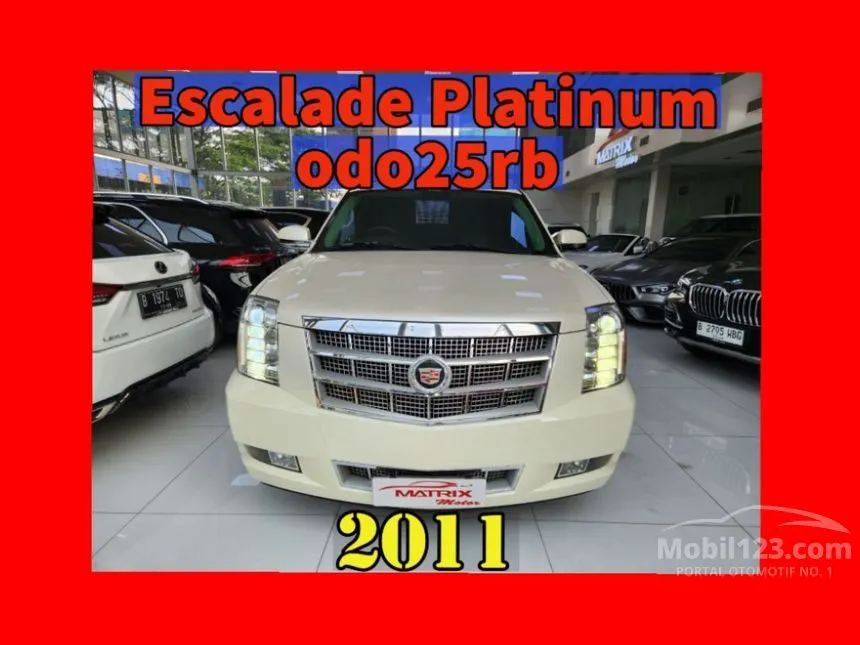 Jual Mobil Cadillac Escalade 2011 Platinum 6.2 di DKI Jakarta Automatic SUV Putih Rp 675.000.000