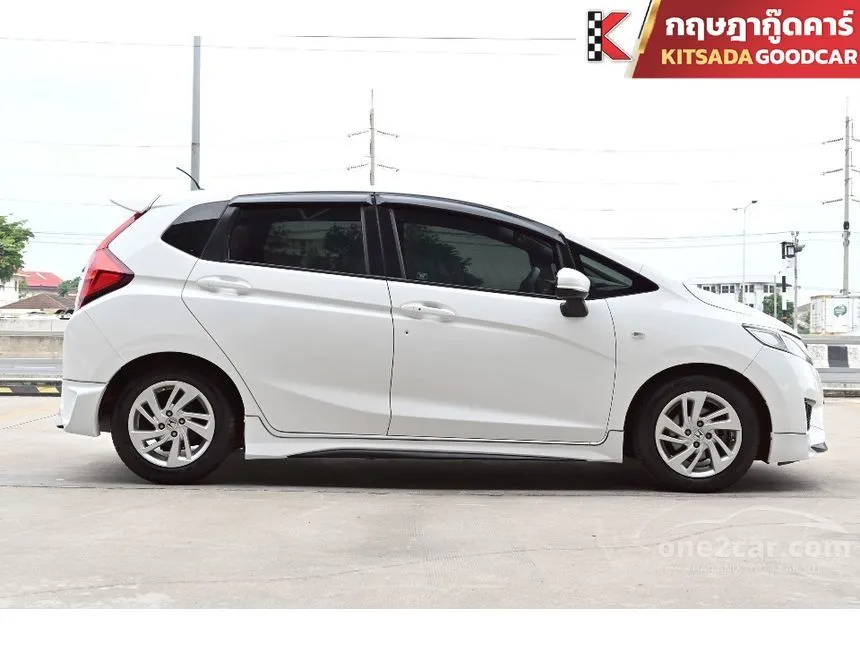 2015 Honda JAZZ V Hatchback