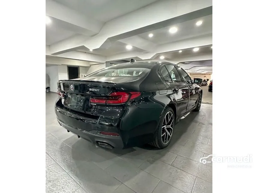 2023 BMW 520i M Sport Sedan
