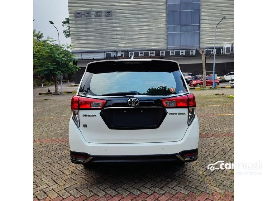 2021 Toyota Kijang Innova Venturer MPV