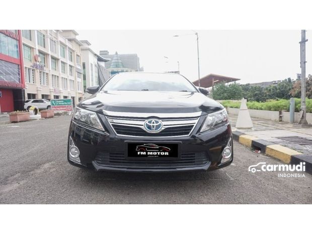 Beli Mobil Toyota Camry  Hybrid  Baru Bekas  Kisaran Harga 