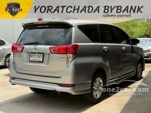 2016 Toyota INNOVA 2.8 Crysta G Wagon