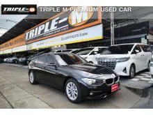 2016 BMW 318i 1.5 F30 (ปี 11-16) Sedan