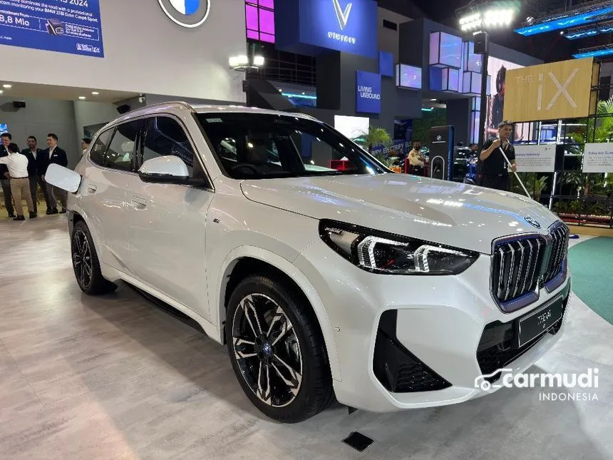 2024 BMW iX1 eDrive20 M Sport Wagon