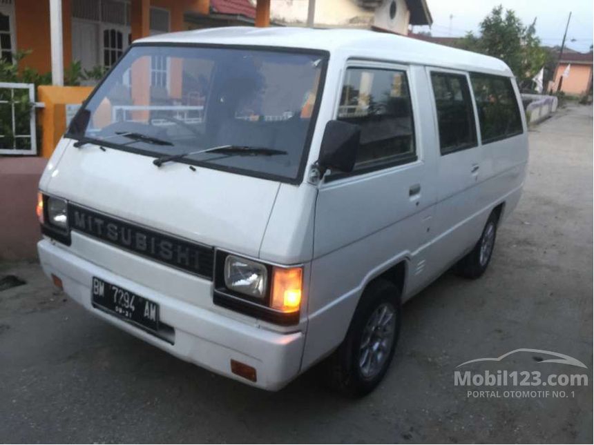 1992 Mitsubishi Colt L300 Standard Van