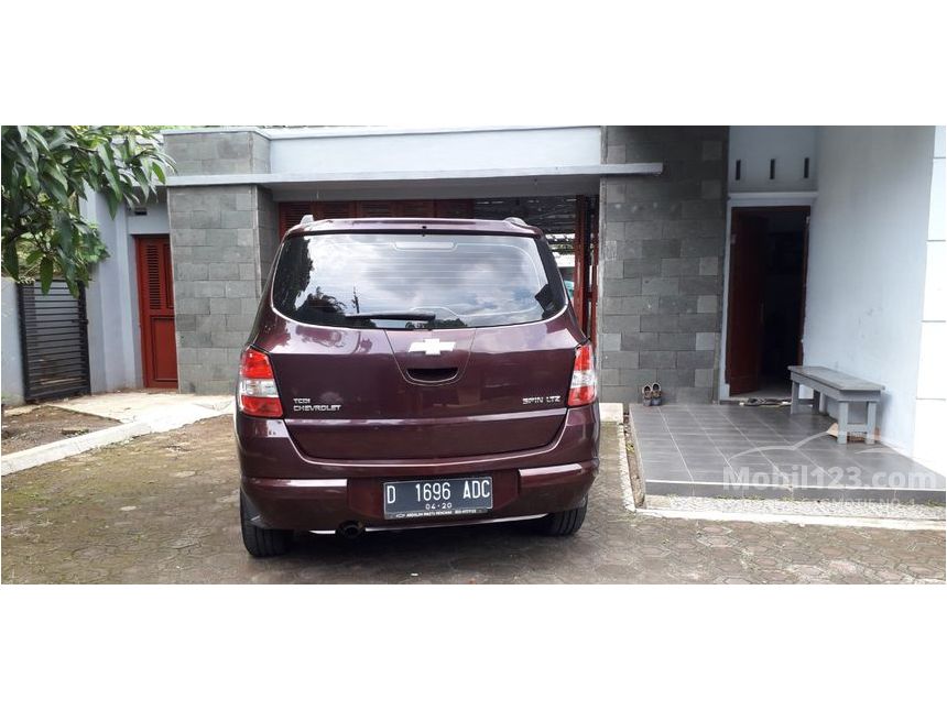 Jual Mobil  Chevrolet  Spin  2014 LTZ 1 2 di Jawa Barat 