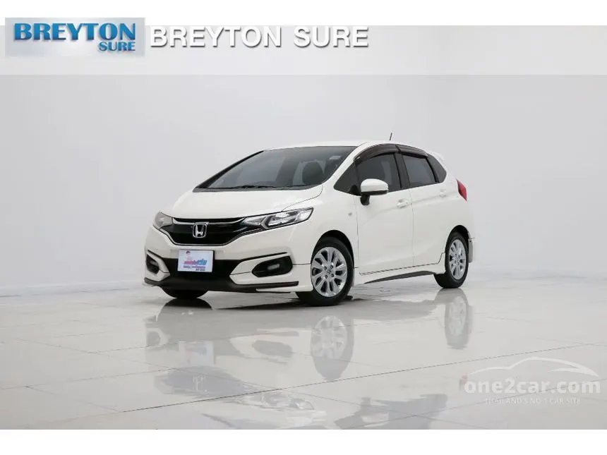 2017 Honda JAZZ V Hatchback