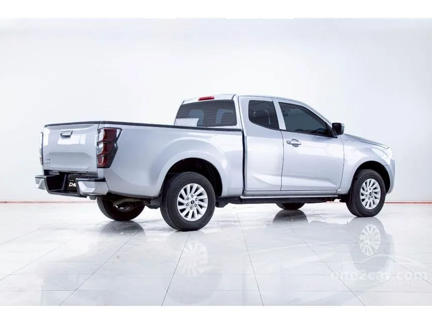 2025 Isuzu D-MAX L Space Cab Pickup