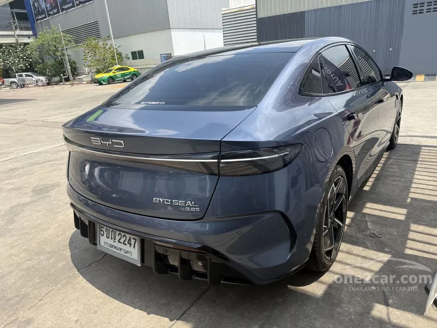 2024 BYD Seal Performance Sedan