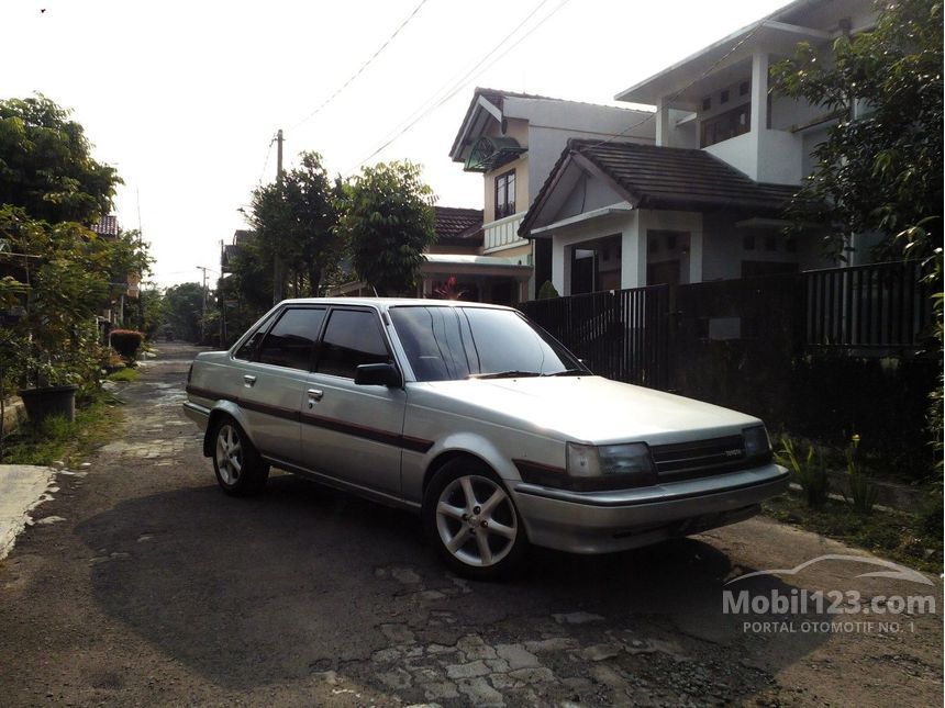 Jual Mobil  Toyota Corona  1987 1 6 di Jawa Barat Manual 