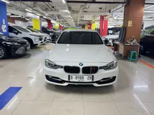 2013 BMW 320i 2.0 Sport Sedan