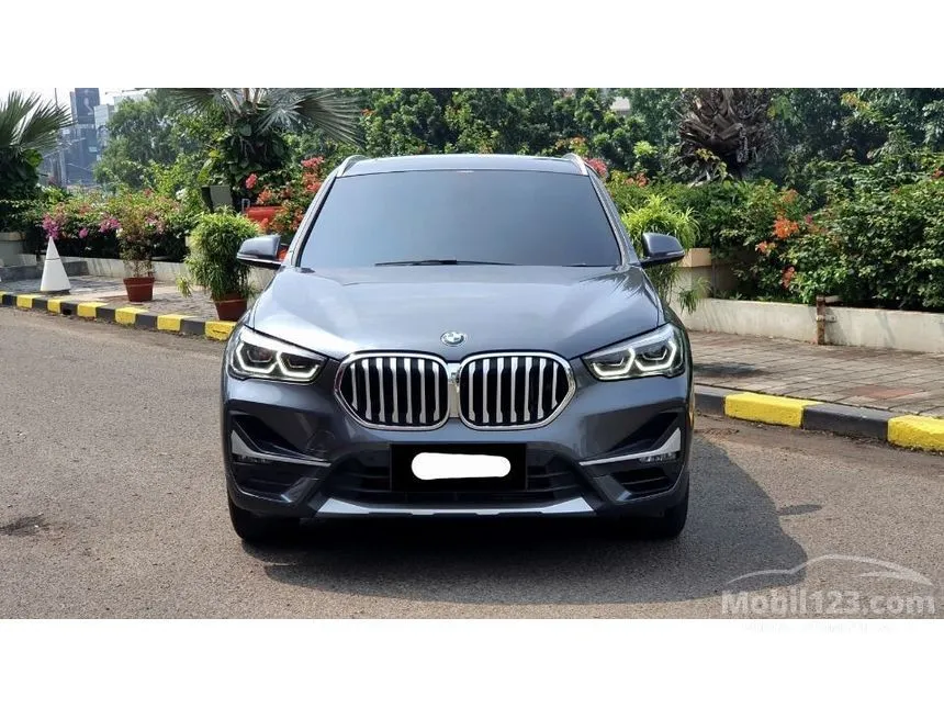 Jual Mobil BMW X1 2021 sDrive18i xLine 1.5 di DKI Jakarta Automatic SUV Abu