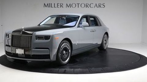 Harga ‘Mengerikan’ Rolls-Royce Phantom, Cuma Jadi Impian buat yang Gajinya Numpang Lewat