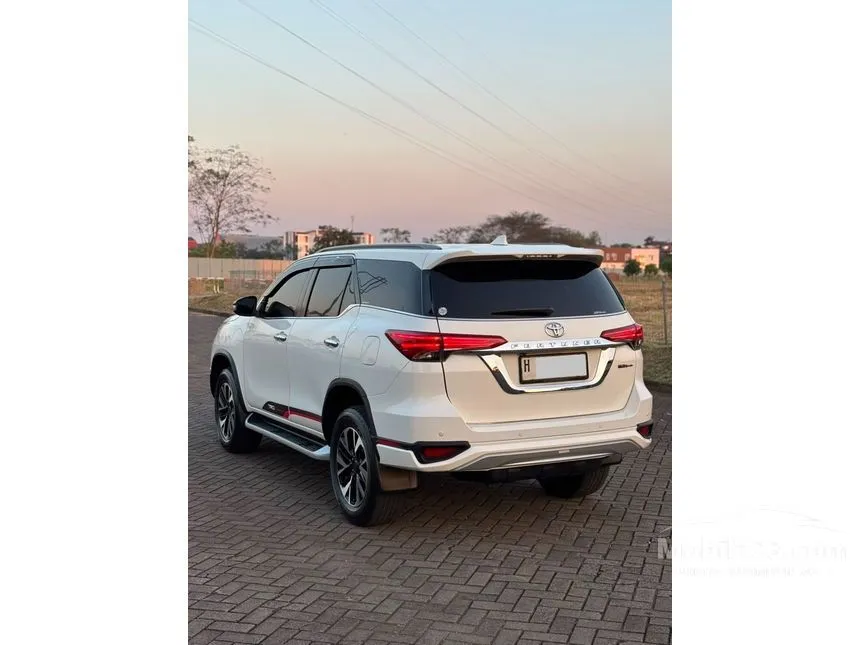 2018 Toyota Fortuner VRZ TRD 4X2 SUV