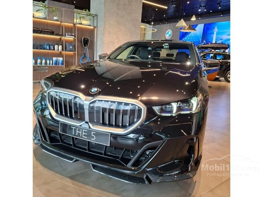 2025 BMW 520i M Sport Sedan