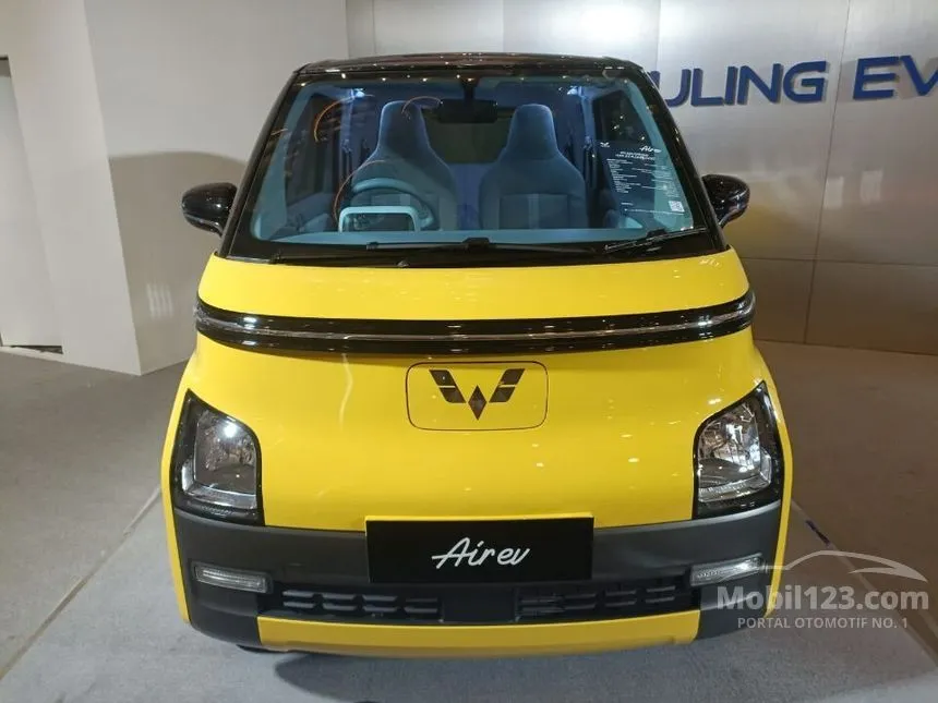 Jual Mobil Wuling EV 2024 Air ev Long Range di DKI Jakarta Automatic Hatchback Kuning Rp 255.900.000