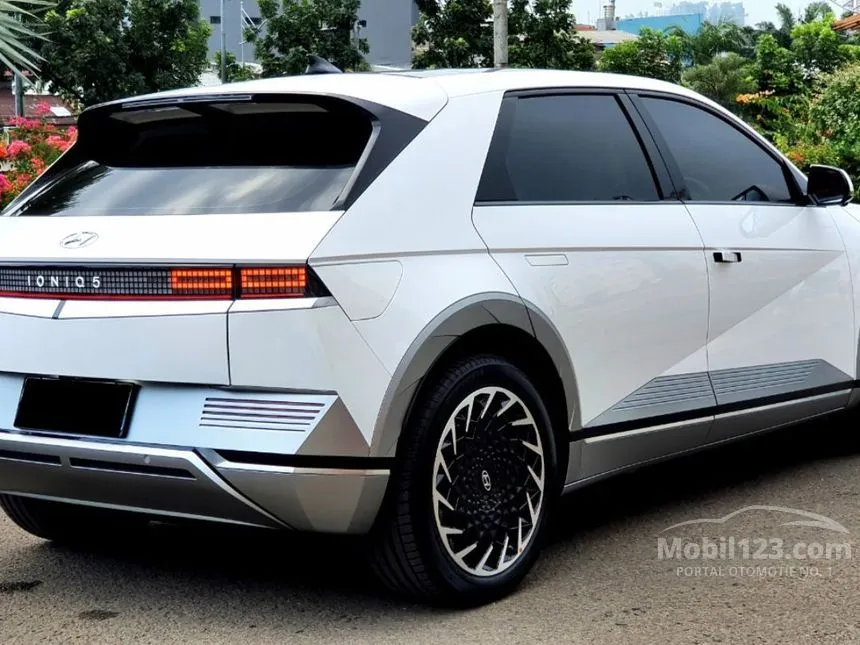 Jual Mobil Hyundai IONIQ 5 2022 Long Range Signature di DKI Jakarta ...