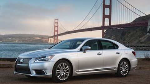 Lexus LS 2015 untuk Boss Besar yang Ingin Tampil Wah