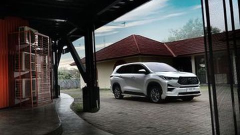 Mobil Hybrid vs Mobil Listrik Murni, Siapa akan Menang Menurut Toyota?