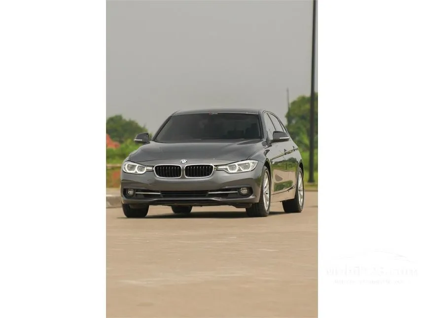 2017 BMW 320i Sport Sedan