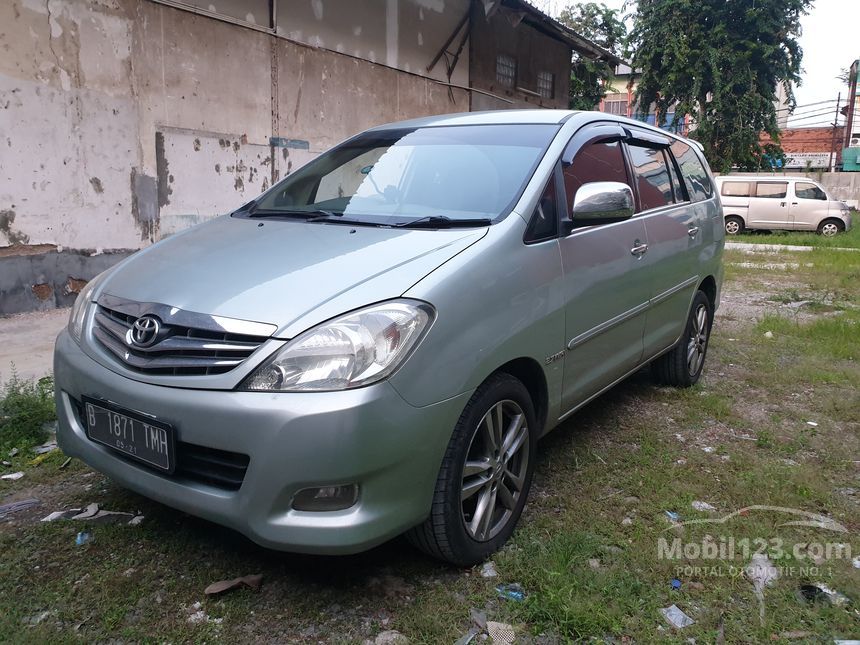 Jual Mobil Toyota Kijang  Innova  2005  V 2 7 di DKI Jakarta 