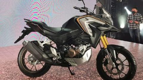 Honda CB150X Terjual 59 Unit di GIIAS 2021, Harga Masih Abu-abu