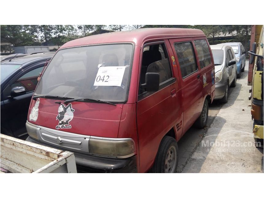 Jual Mobil  Suzuki  Carry  2004 DRV 1 5 di Banten Manual Van  