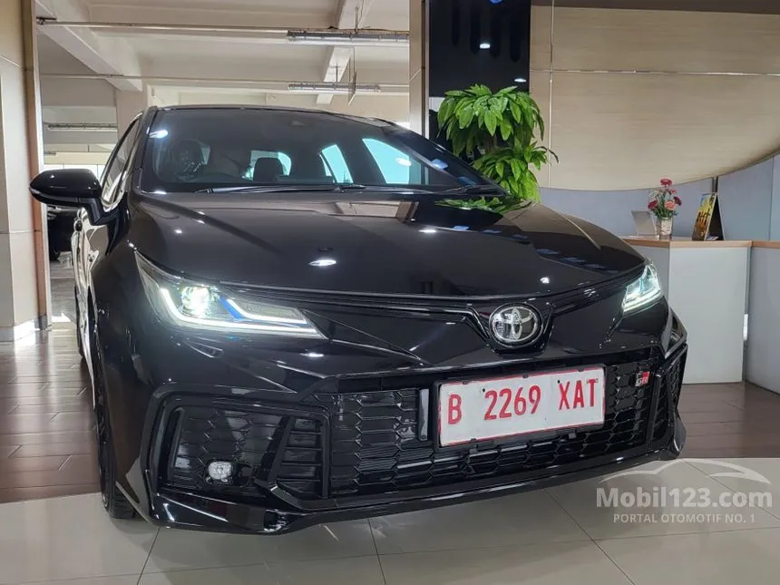 2025 Toyota Corolla Altis Hybrid Sedan