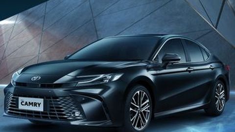 Setelah Toyota Camry Hybrid, Toyota Camry Bensin Kini juga Dapat Pembaruan