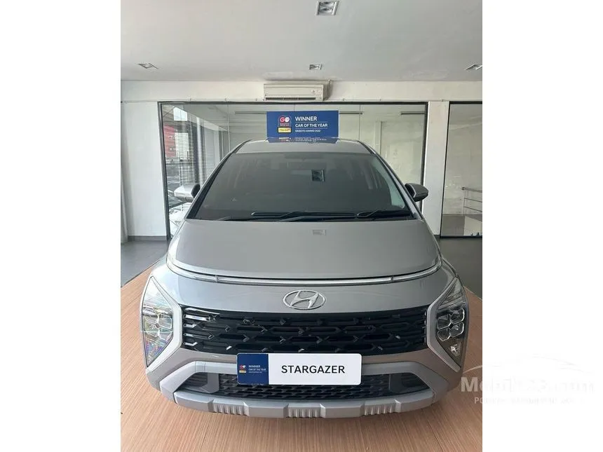 Jual Mobil Hyundai Stargazer 2024 Essential 1.5 di Banten Automatic Wagon Silver Rp 250.300.000
