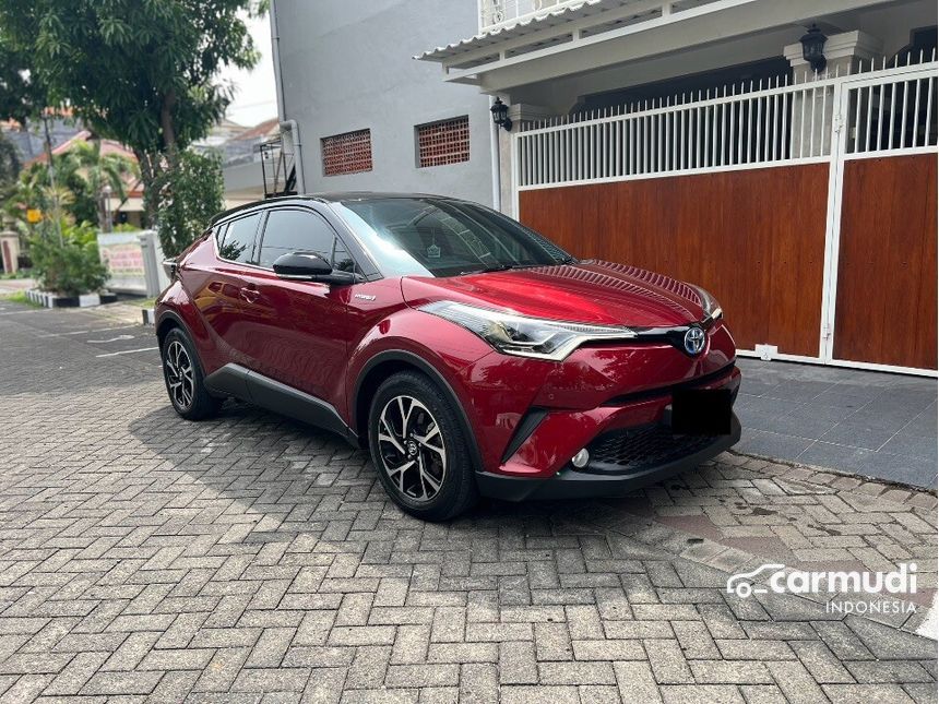 Jual Mobil Toyota C-HR 2019 Hybrid 1.8 di Jawa Timur Automatic Wagon ...