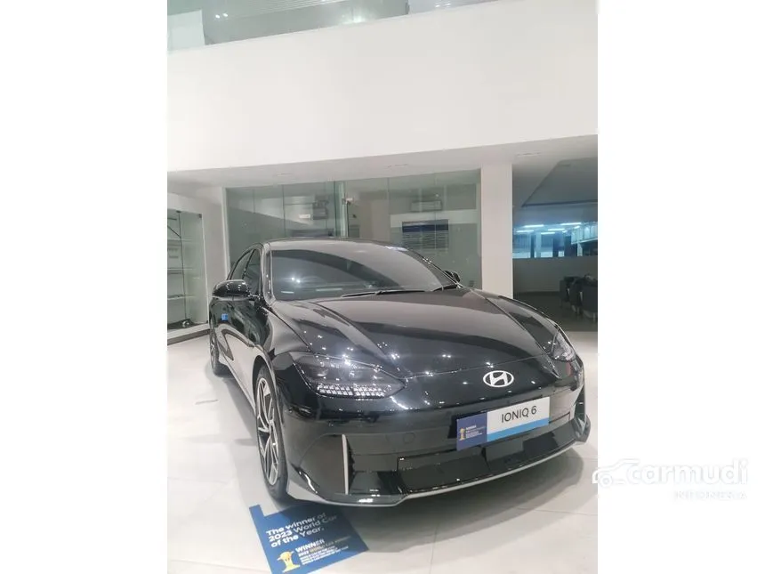 2023 Hyundai IONIQ 6 Signature Long Range Sedan