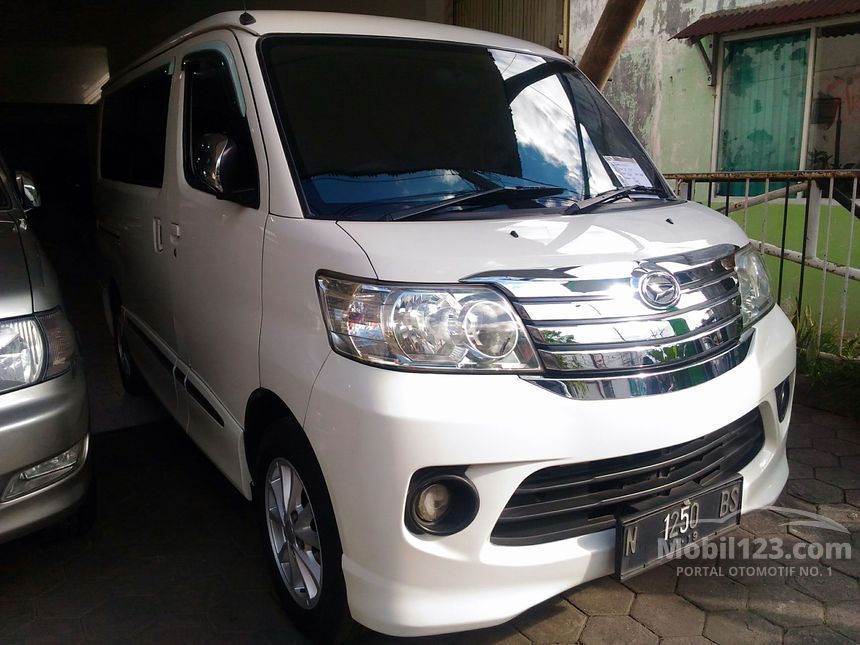 Jual Mobil Daihatsu Luxio 2014 X 1 5 Di Jawa Timur Manual Wagon Putih Rp 140 000 000 4392832 Mobil123 Com