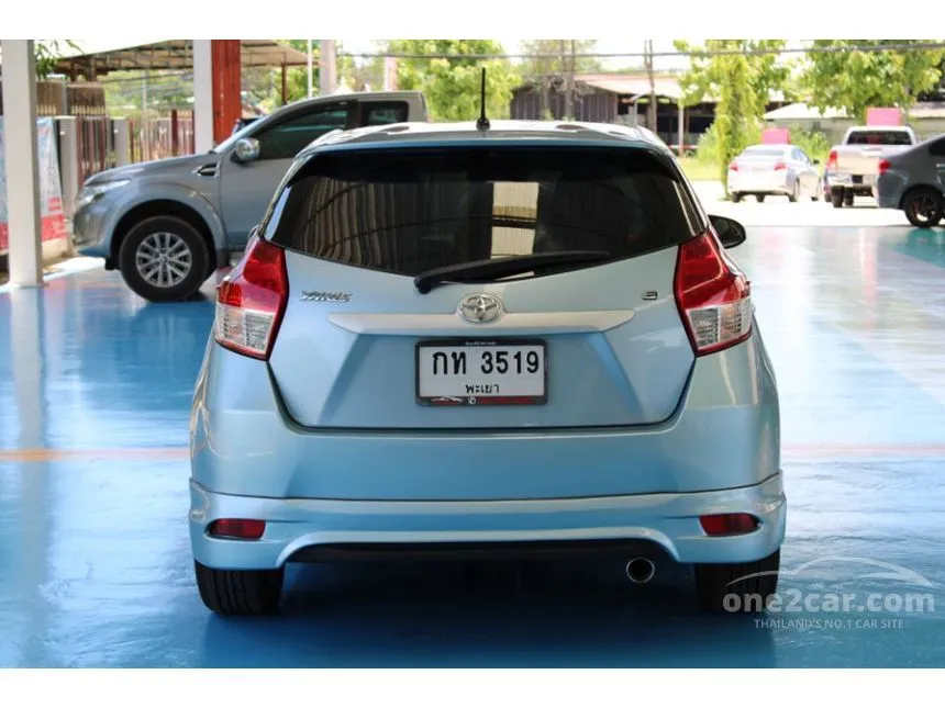 2014 Toyota YARIS E Hatchback