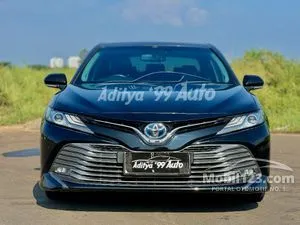2019 Toyota Camry 2.5 Hybrid Sedan