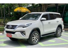 2015 Toyota Fortuner 2.4 (ปี 15-18) V Wagon