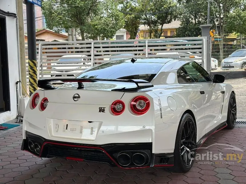 2018 Nissan GT-R Premium Edition Coupe